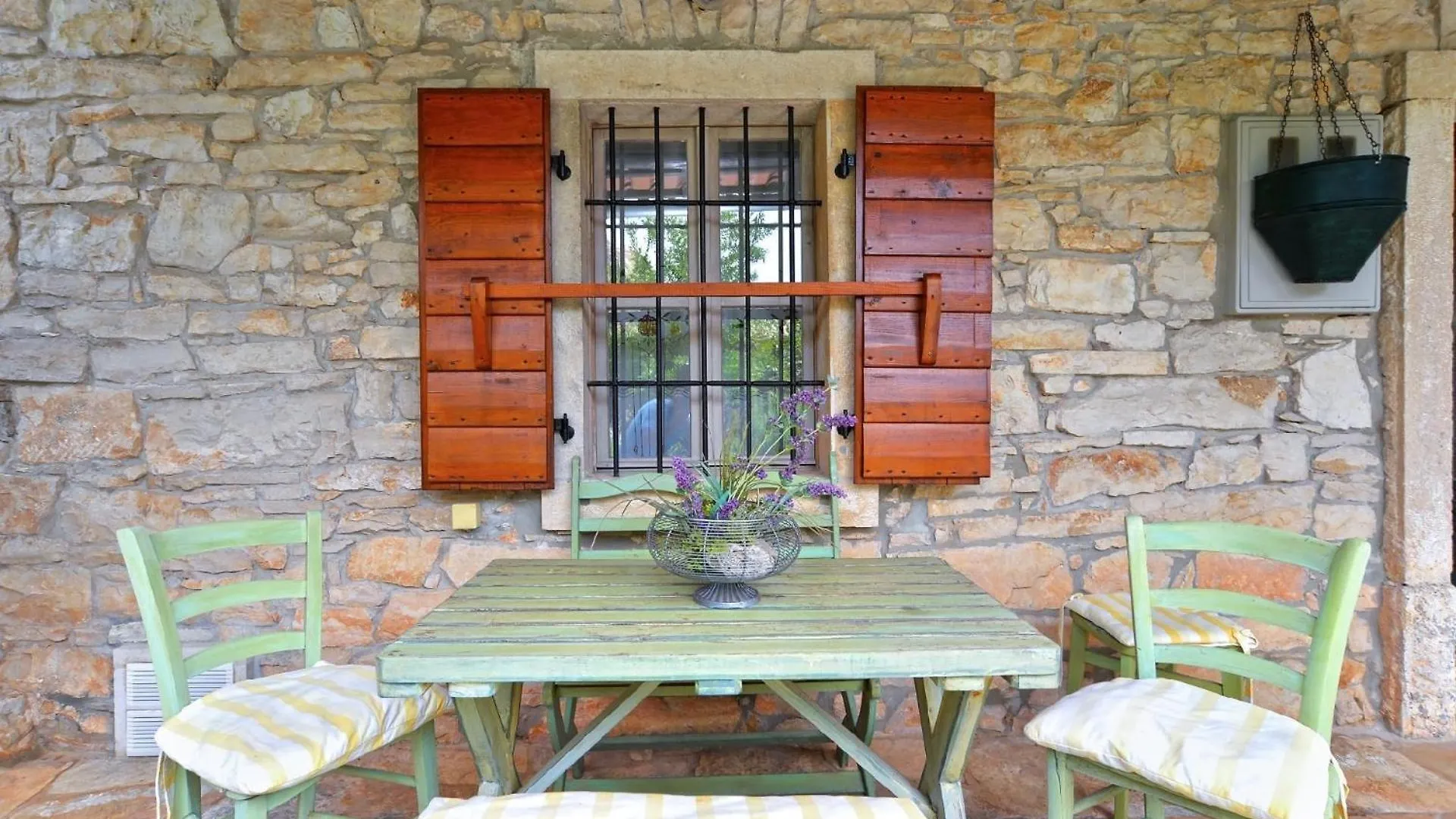 Ferienhaus Fuer 5 Personen Ca 115 Qm In Liznjan, Istrien Suedkueste Von Istrien Holiday home Liznjan